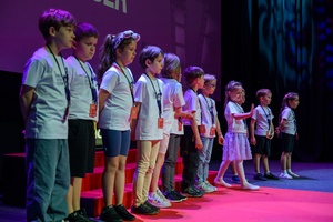 40. TNF: Dzień 5 (26.05.26) - Prezentacja Jury Dziecięcego 40. TNF na scenie Marzenia