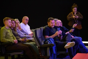 40. TNF: Dzień 7 (28.05.26) - W sali kinowej widzowie podczas spotkania z twórcami filmu "Pojedynek"