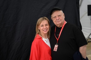 40. TNF: Dzień 8 (29.05.26) - Filmowy Rynek: koordynatorka projektu Katarzyna Kieras i Eugeniusz Gordziejuk, przeprowadzający warsztat animacji filmowej dla najmłodszych