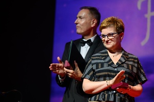40. TNF: Gala Wręczenia Nagród - Na scenie Marzenia posłanka na Sejm RP Urszula Augustyn i Dyrektor TCK Tomasz Kapturkiewicz