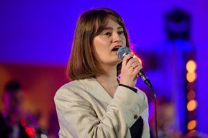 Starówka Jazz Festival – Old Boys Band / Big Band Bochnia - Koncert jazzowy w Amfiteatrze w Tarnowie – widok na scenę i zgromadzoną publiczność.