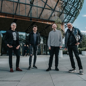 Plakat: Koncert jazzowy: Przemysław Strączek Trio & Andy Sheppard