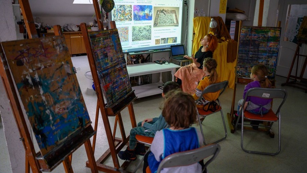 otwARTa 2022/2023: zapisy na drugi semestr pracowni plastycznej