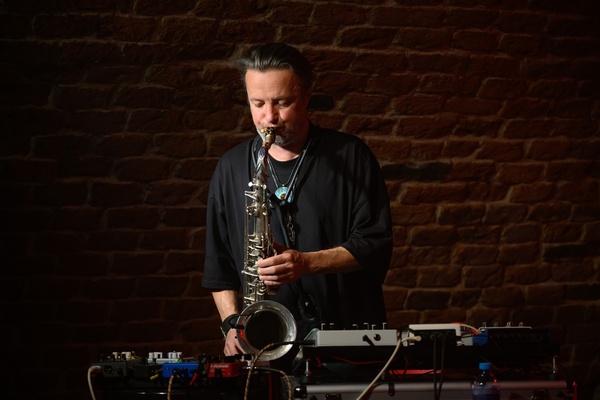 Jazzowa jesień: Grzech Piotrowski